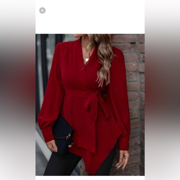 Kara and Kate Other - Red Wrap Tunic size XL. NWT